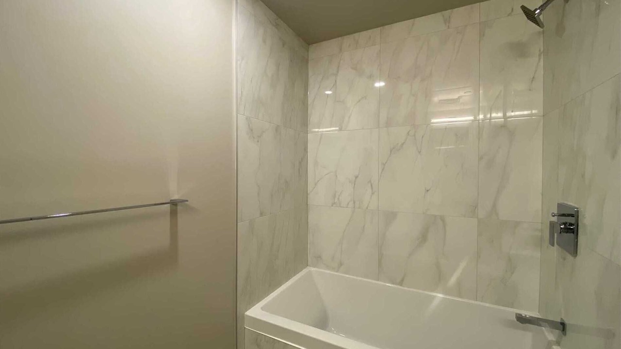 Photo of Bathroom in Alexandra Park