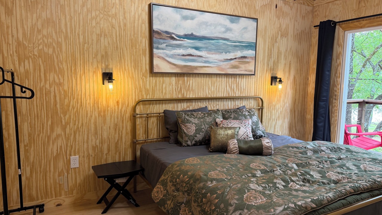 Photo of Bedroom in Alba
