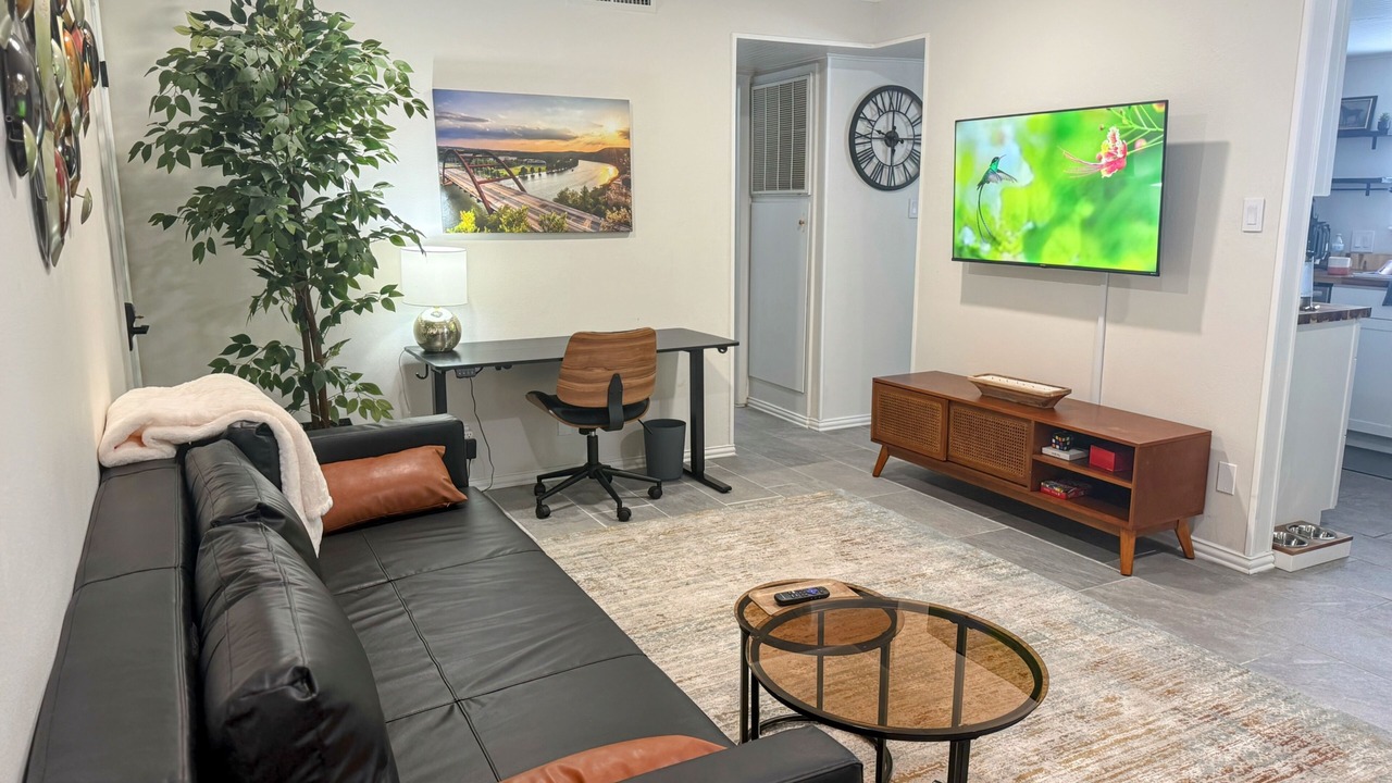 Photo of Livingroom in St. Edwards