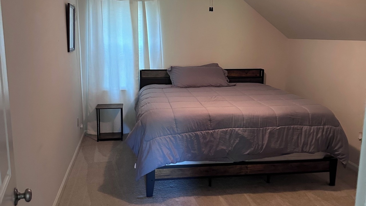 Photo of Bedroom in Appling