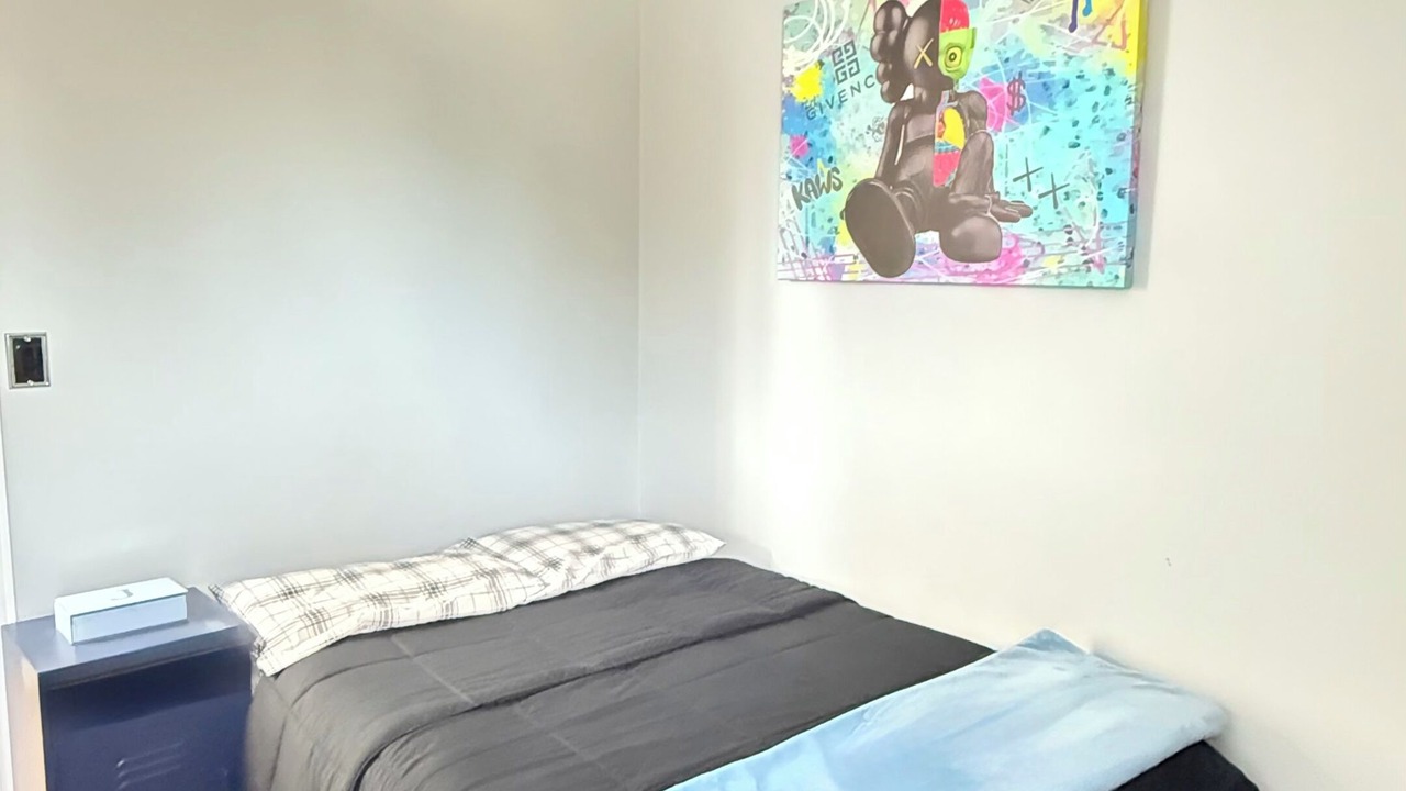 Photo of Bedroom in Alton