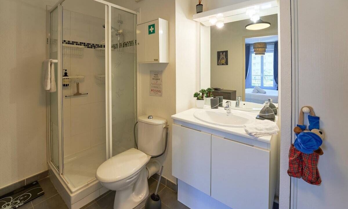 Photo of Bathroom in La Valette-du-Var