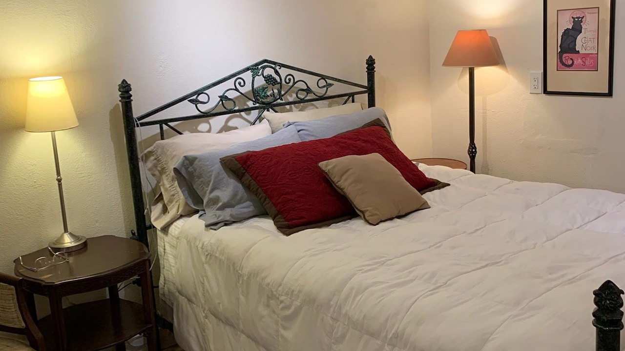 Photo of Bedroom in Vichy Springs