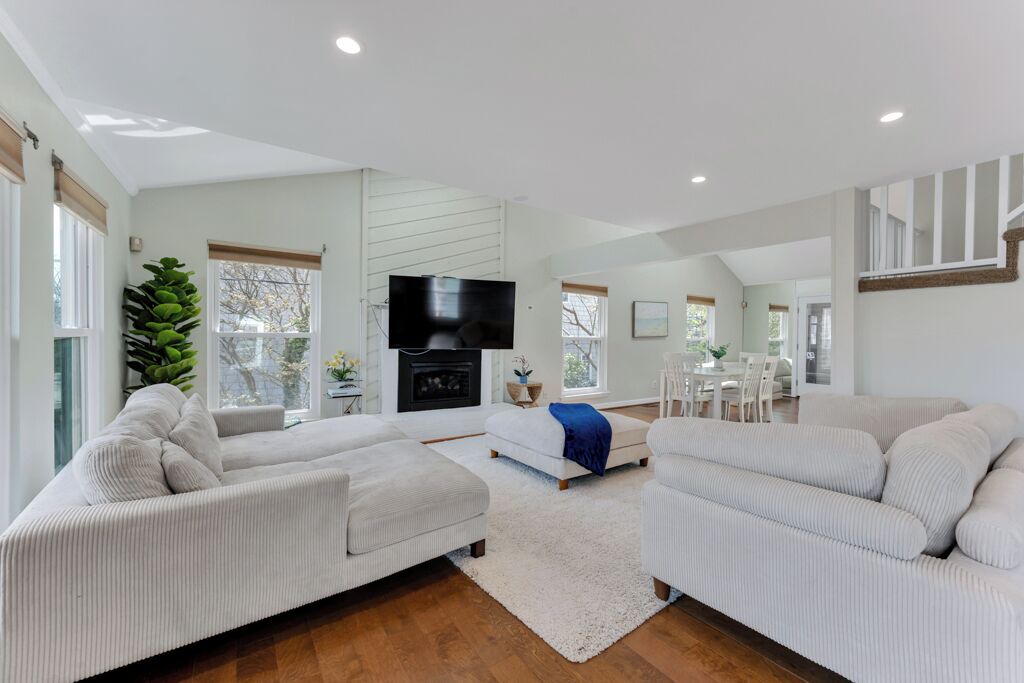 Photo of Livingroom in Croatan Beach