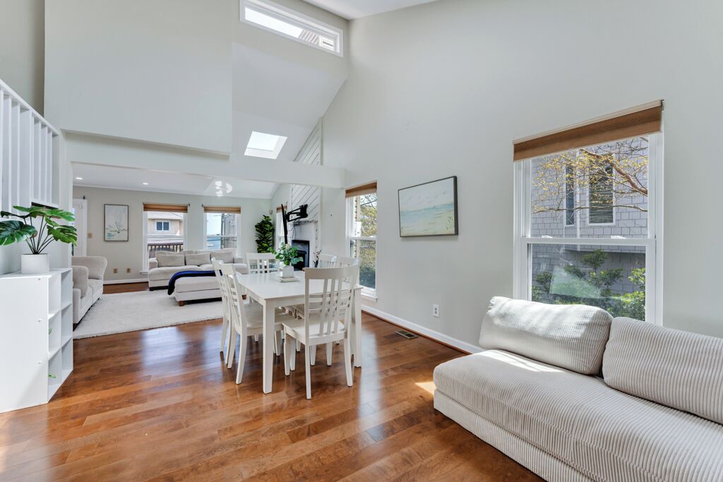 Photo of Livingroom in Croatan Beach