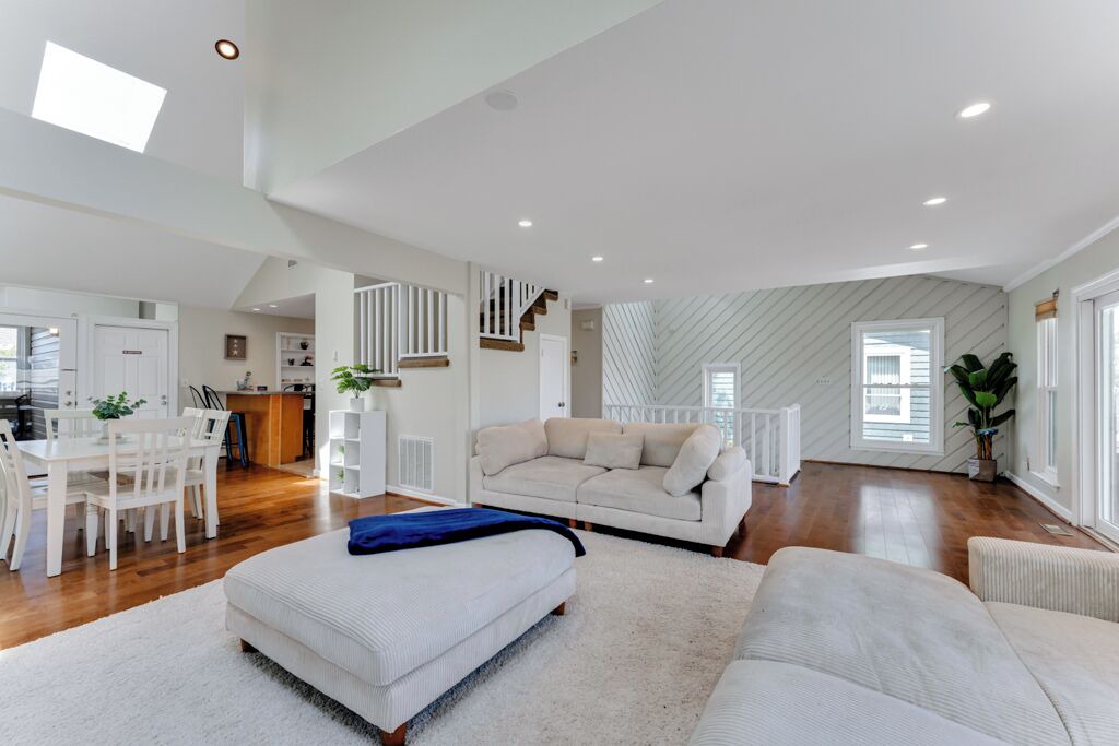 Photo of Livingroom in Croatan Beach