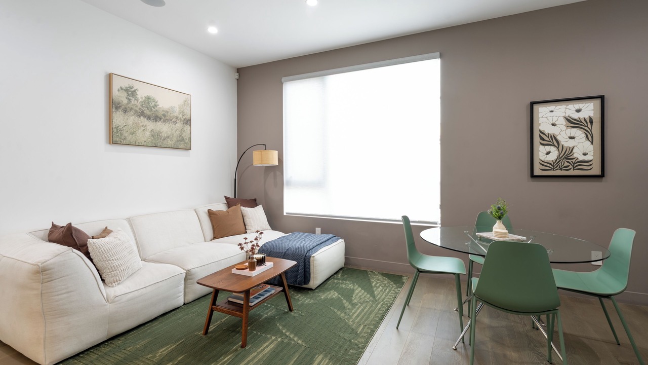Photo of Livingroom in West Los Angeles