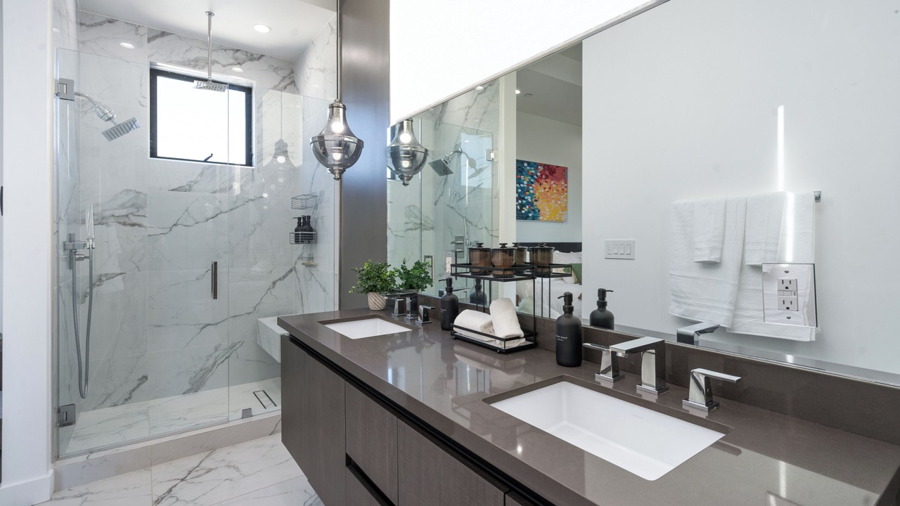Photo of Bathroom in West Los Angeles