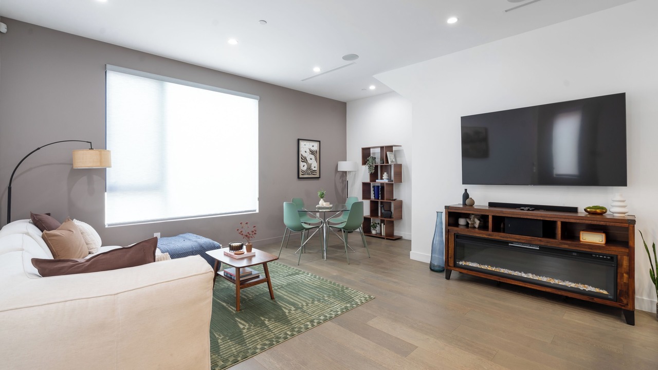 Photo of Livingroom in West Los Angeles