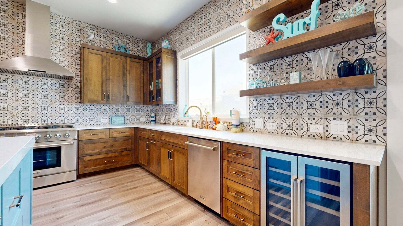 Photo of Kitchen in Leeward Sands