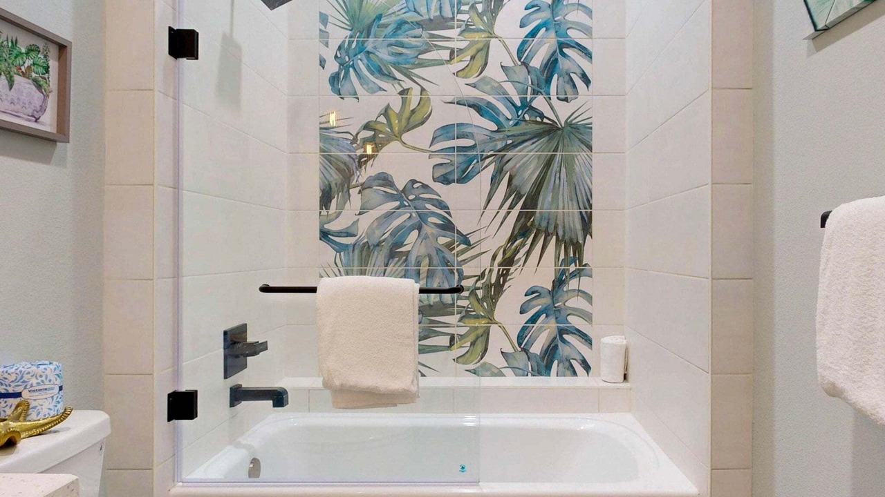 Photo of Bathroom in Leeward Sands