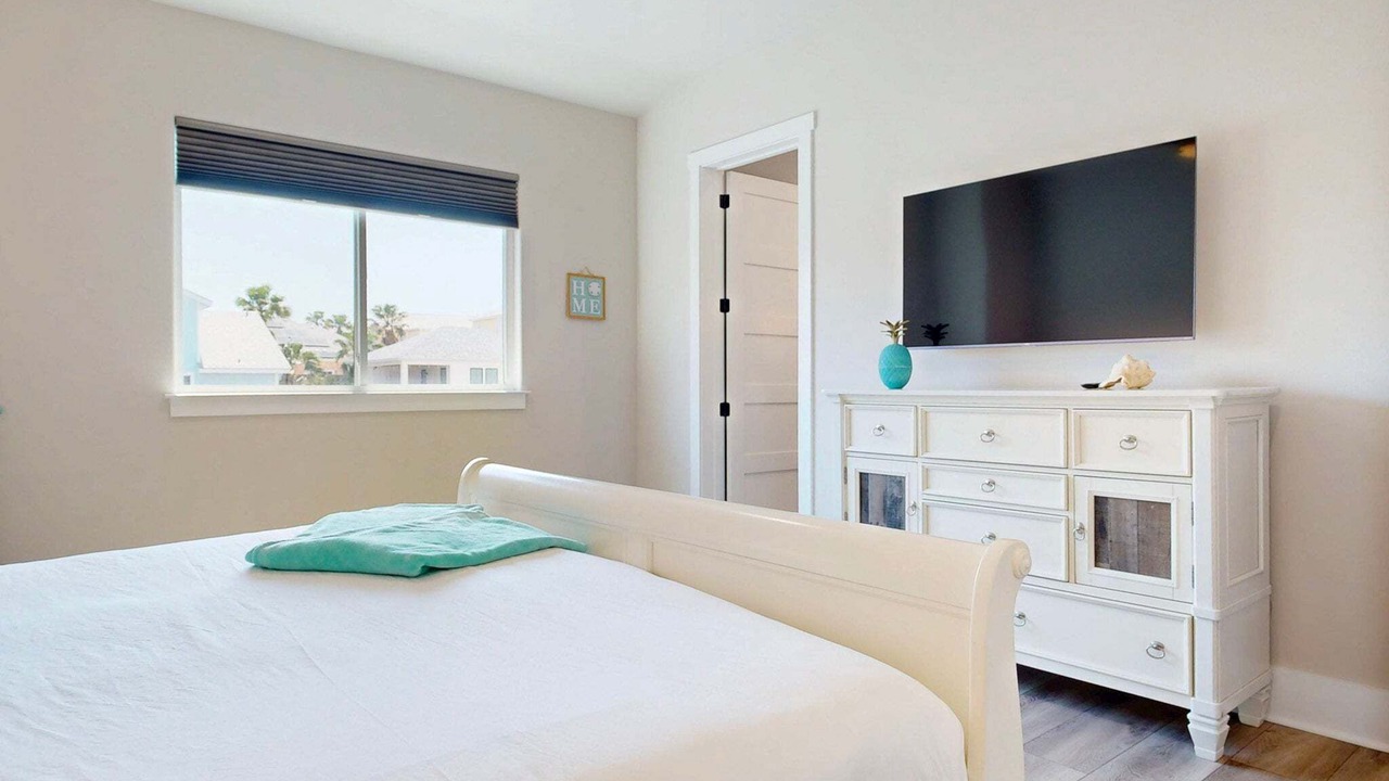 Photo of Bedroom in Leeward Sands