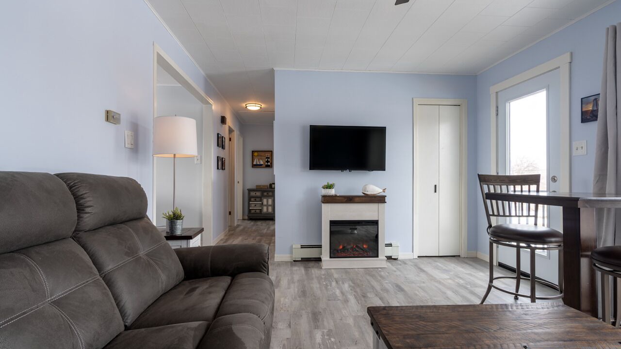 Photo of Livingroom in Beach Point