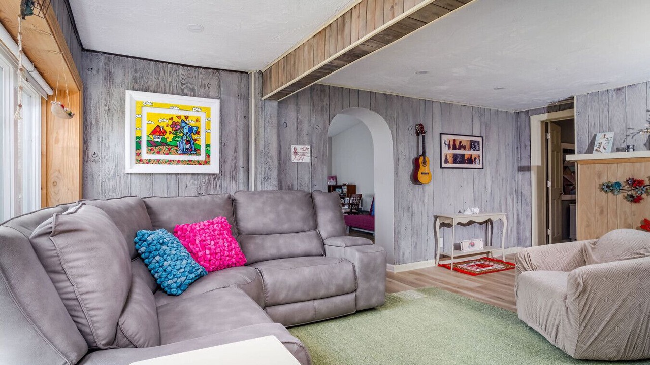 Photo of Bedroom in Channel Lake