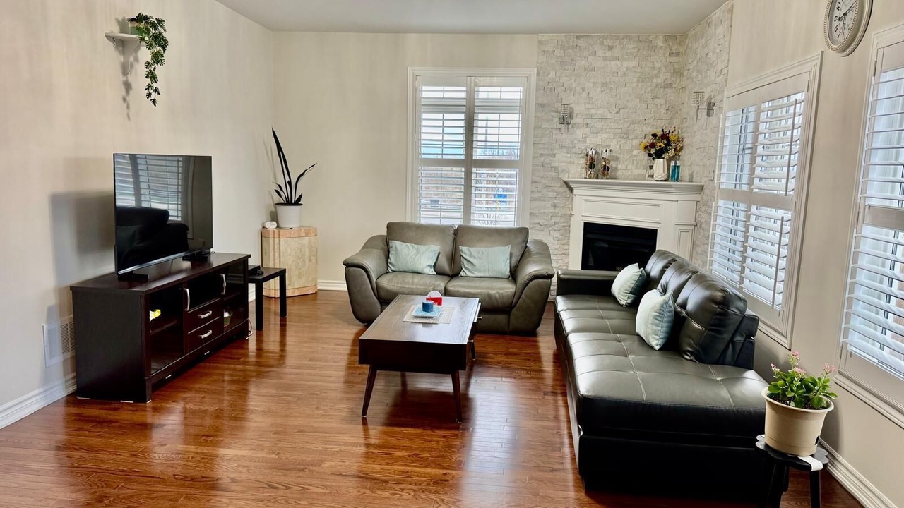 Photo of Livingroom in Mount Pleasant