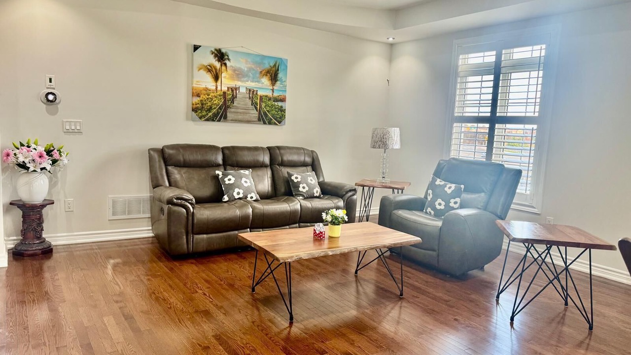 Photo of Livingroom in Mount Pleasant