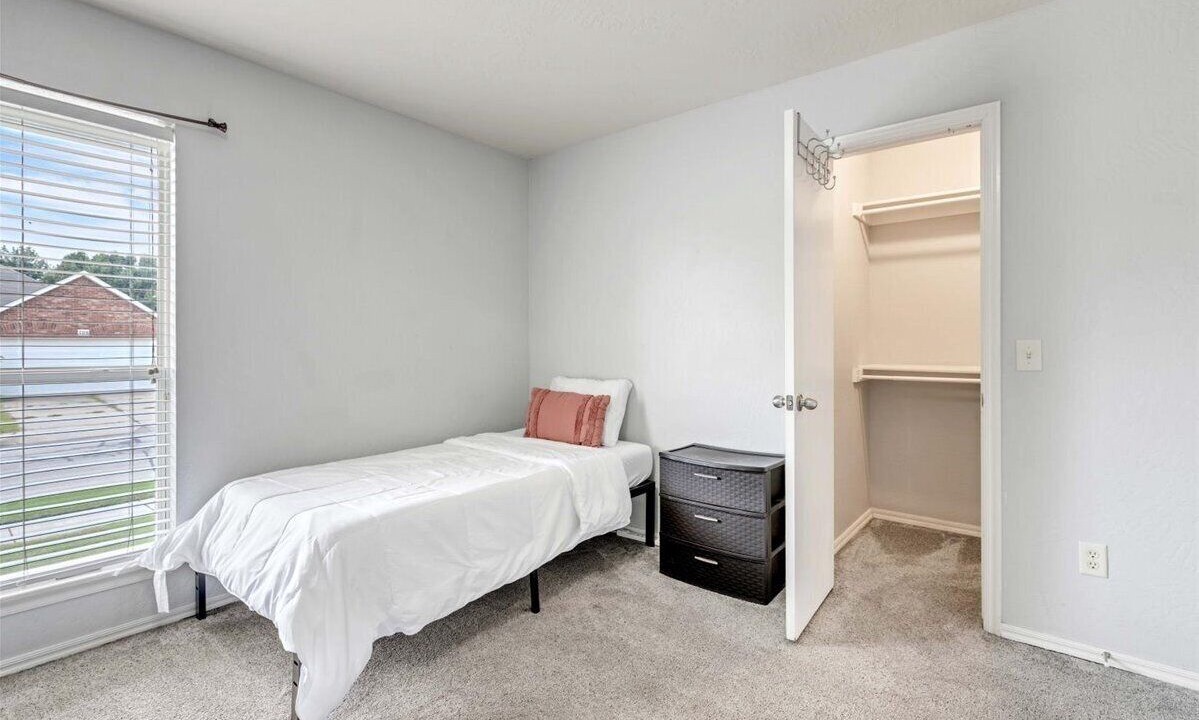 Photo of Bedroom in Moore