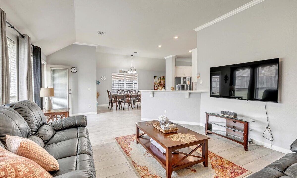Photo of Livingroom in Moore