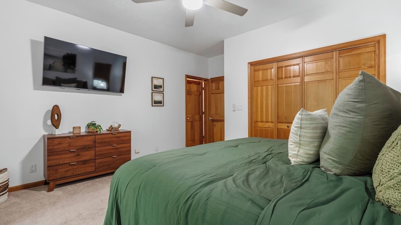 Photo of Bedroom in Hot Springs Village