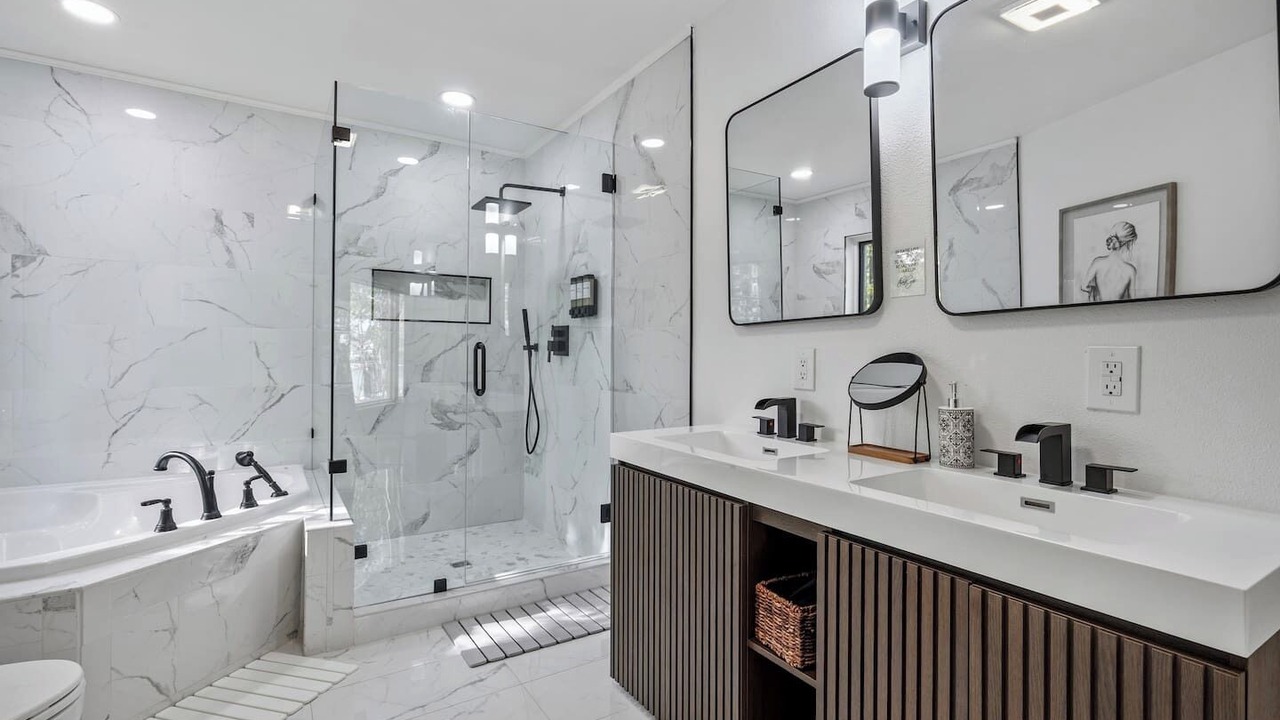 Photo of Bathroom in Hot Springs Village