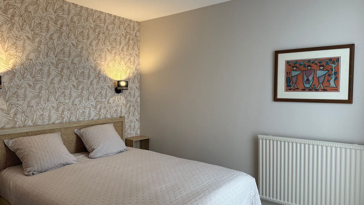 Photo of Bedroom in Evreux