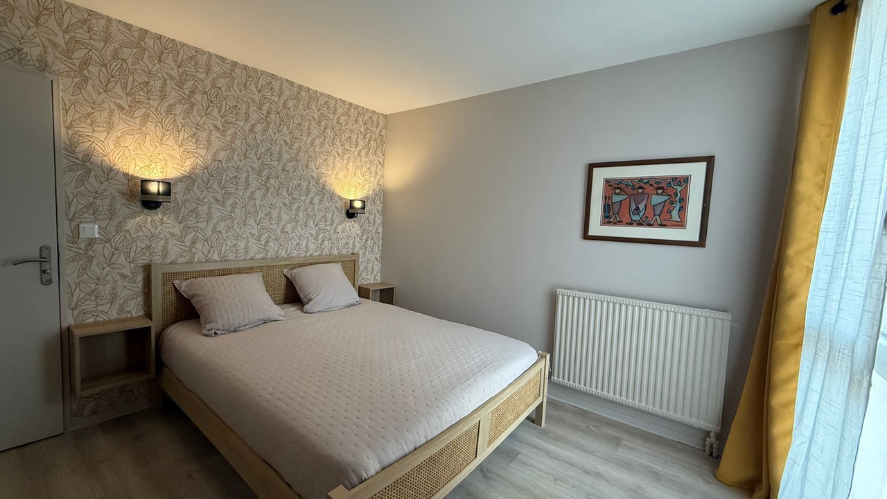 Photo of Bedroom in Evreux