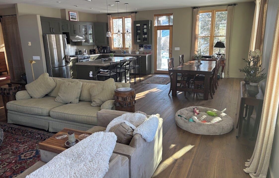 Photo of Livingroom in Crested Butte South