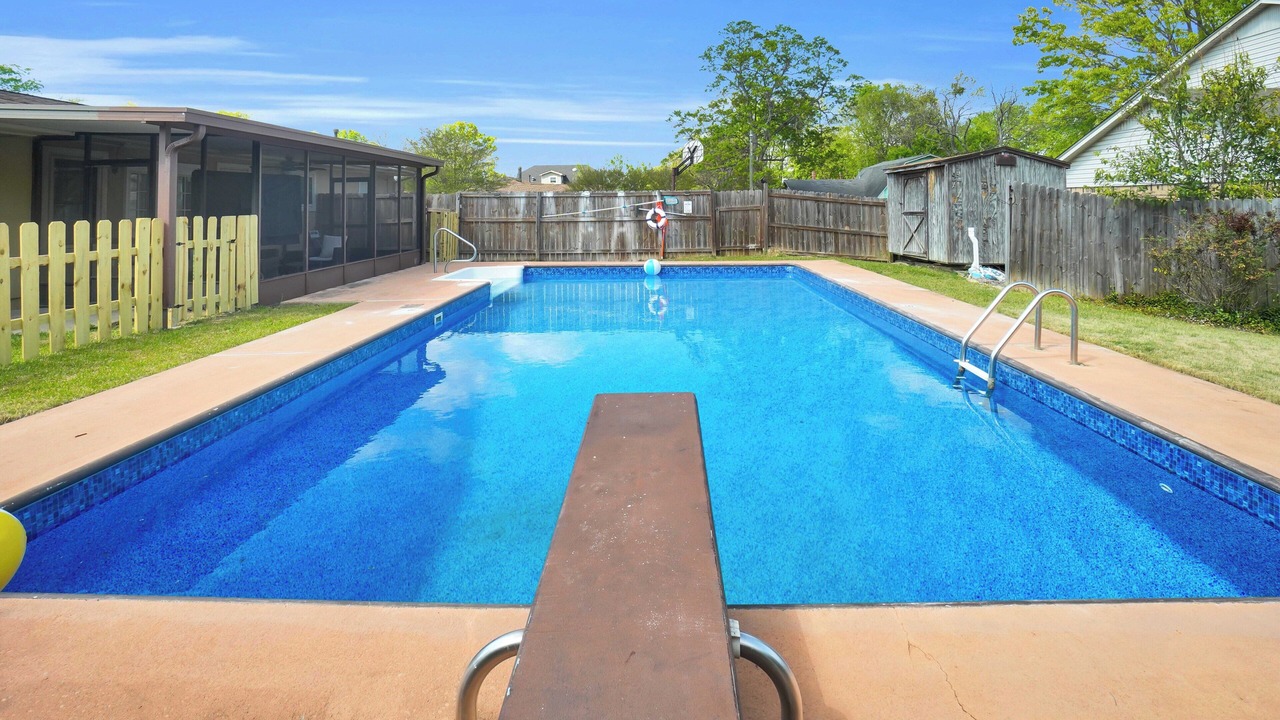 Photo of Outdoor in Gunter Afs