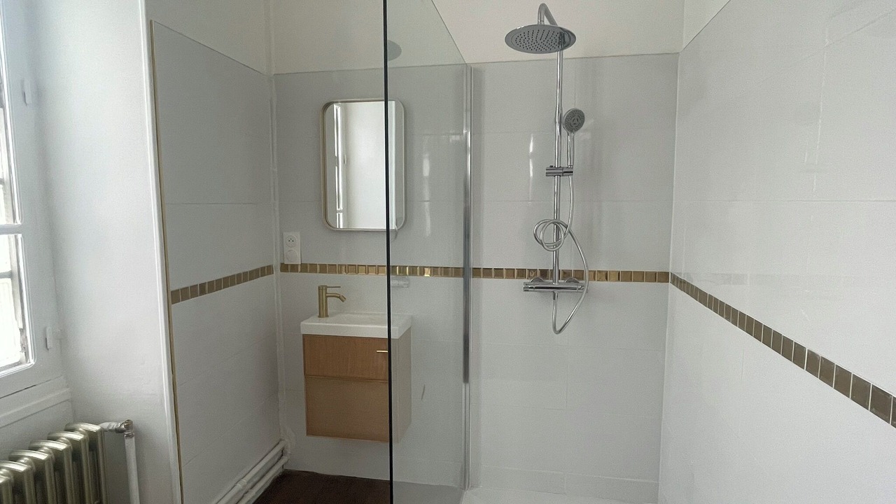 Photo of Bathroom in Beaumont-sur-Sarthe