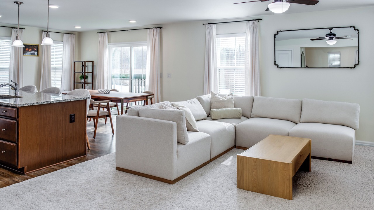 Photo of Livingroom in West Henrietta