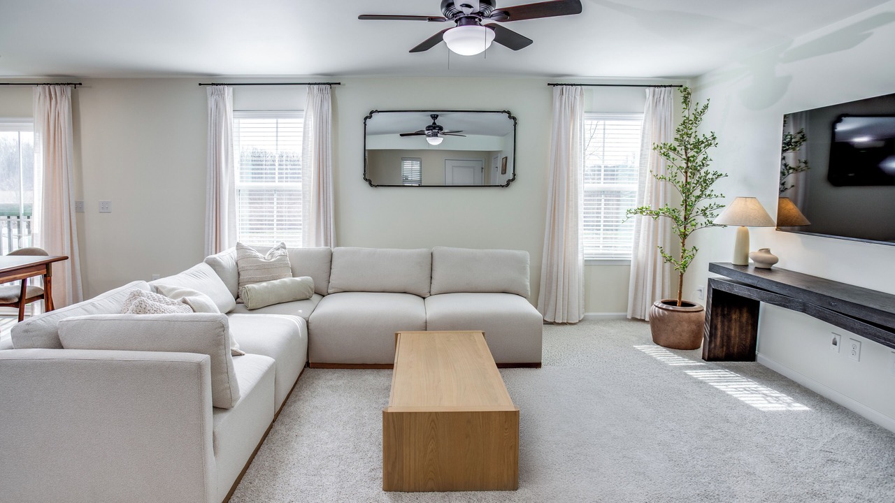 Photo of Livingroom in West Henrietta