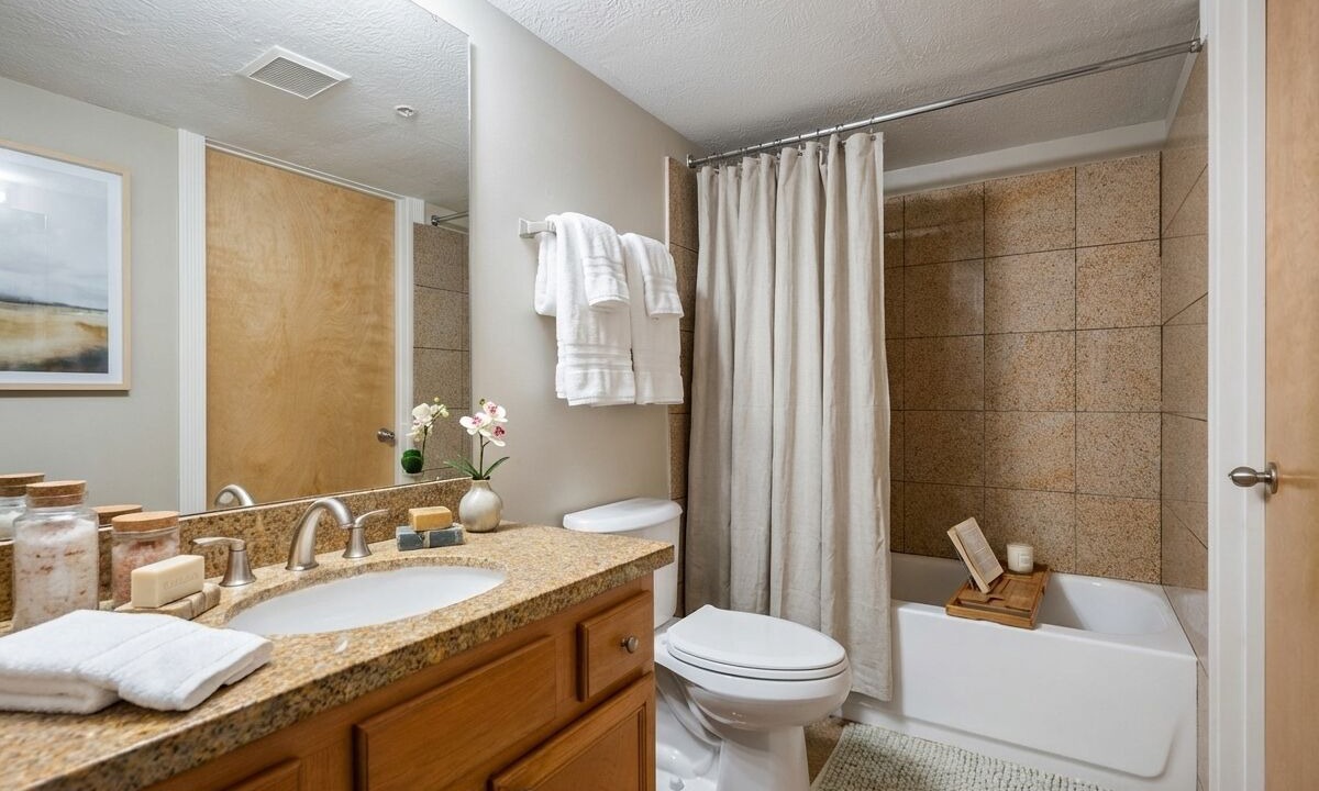 Photo of Bathroom in Ohio City