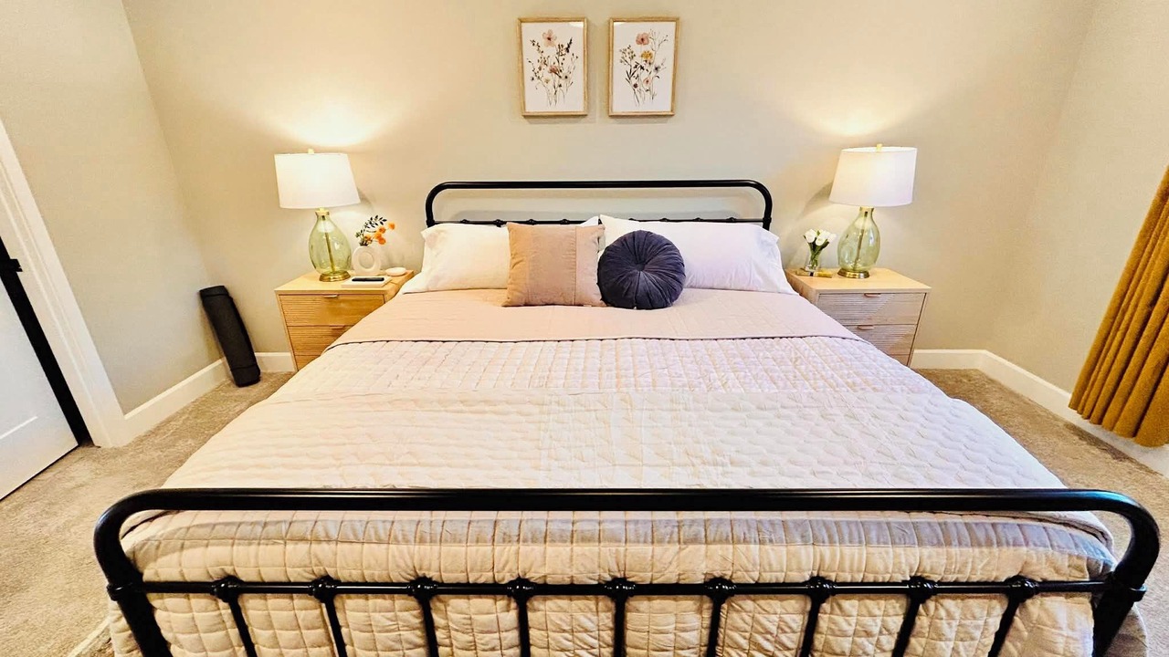 Photo of Bedroom in Tri-Cities
