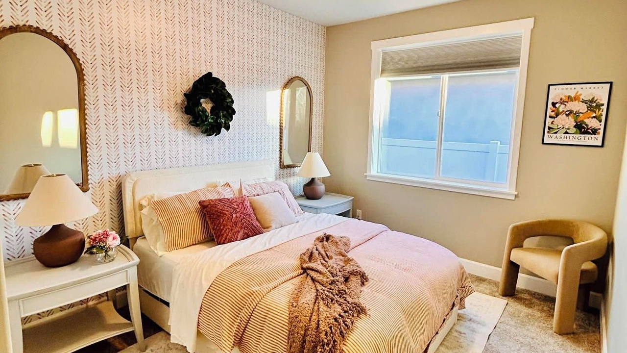 Photo of Bedroom in Tri-Cities