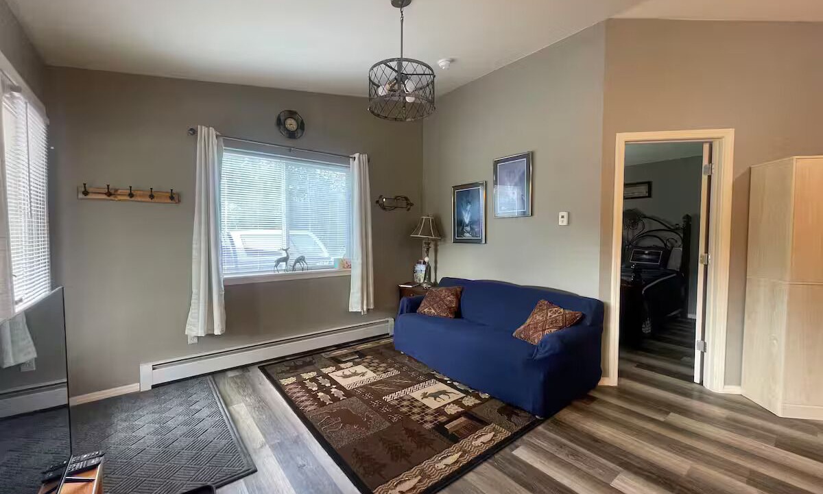 Photo of Livingroom in Butte