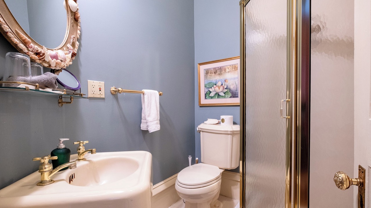 Photo of Bathroom in East of Broadway