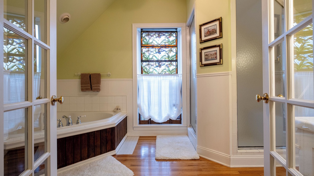 Photo of Bathroom in East of Broadway