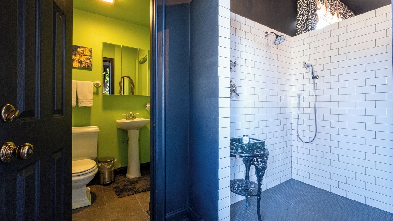 Photo of Bathroom in East of Broadway