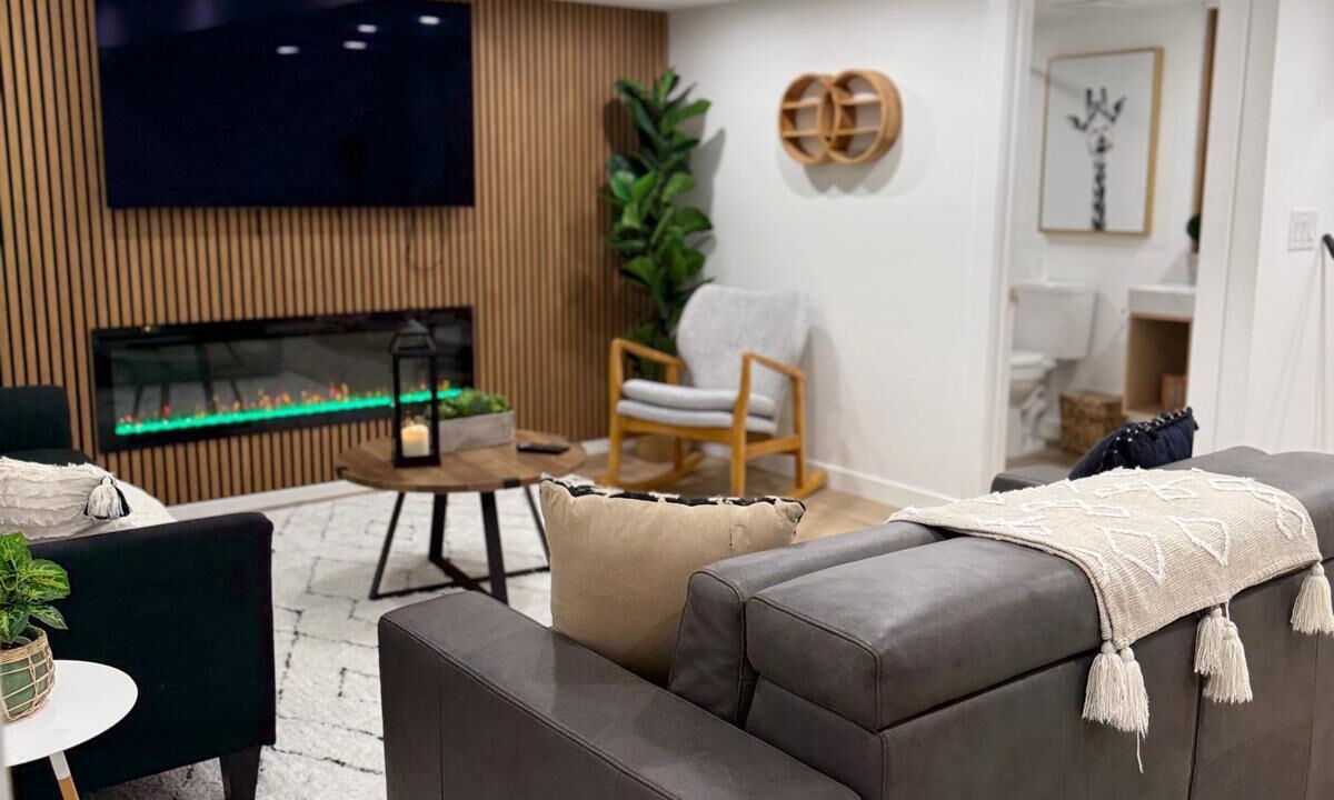 Photo of Livingroom in Aurora