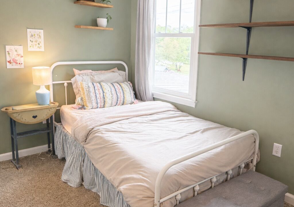 Photo of Bedroom in Dawsonville