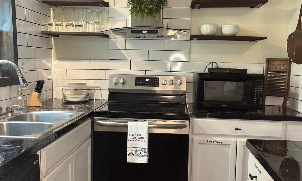 Photo of Kitchen in Sulphur