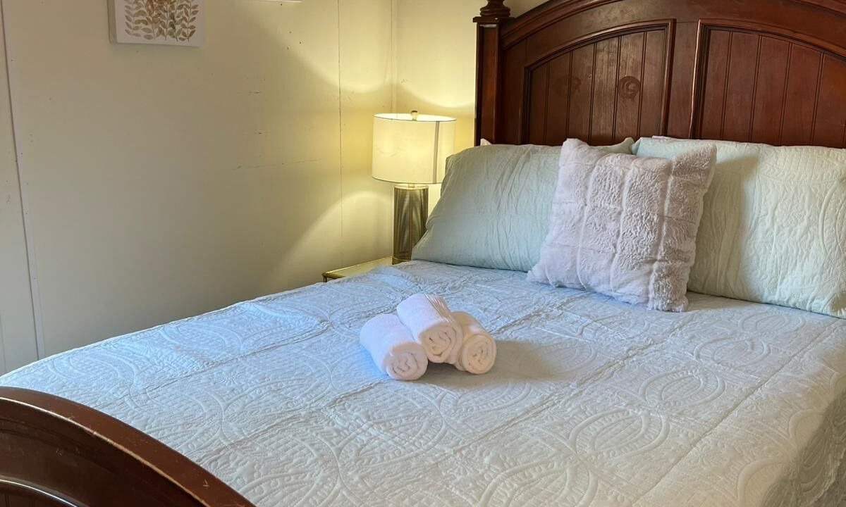 Photo of Bedroom in Sulphur