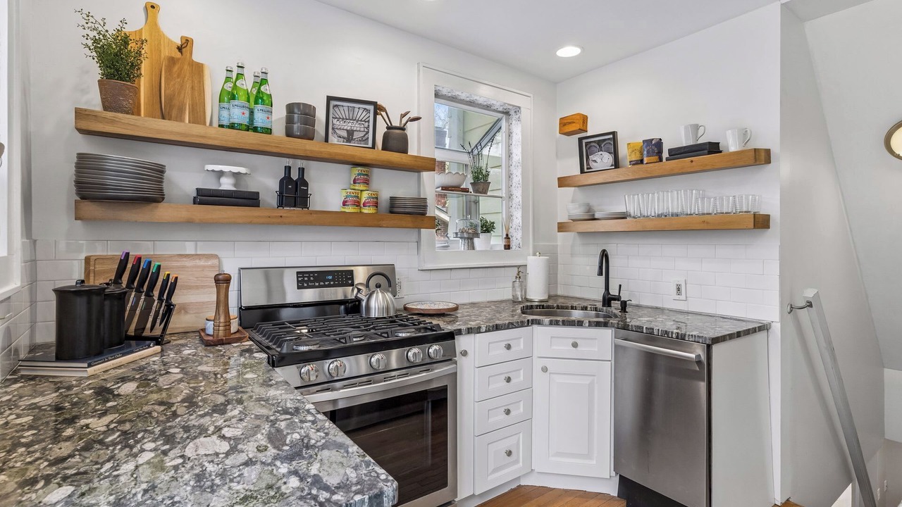 Photo of Kitchen in Linden Hills