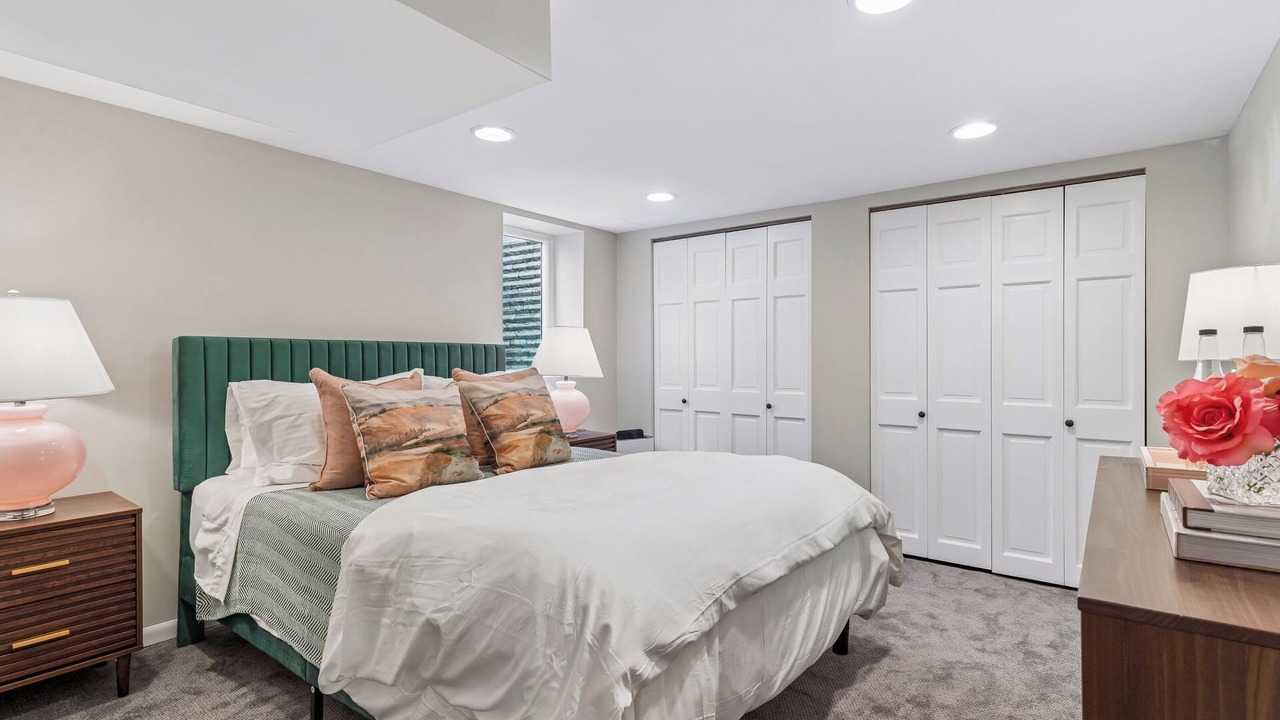 Photo of Bedroom in Linden Hills