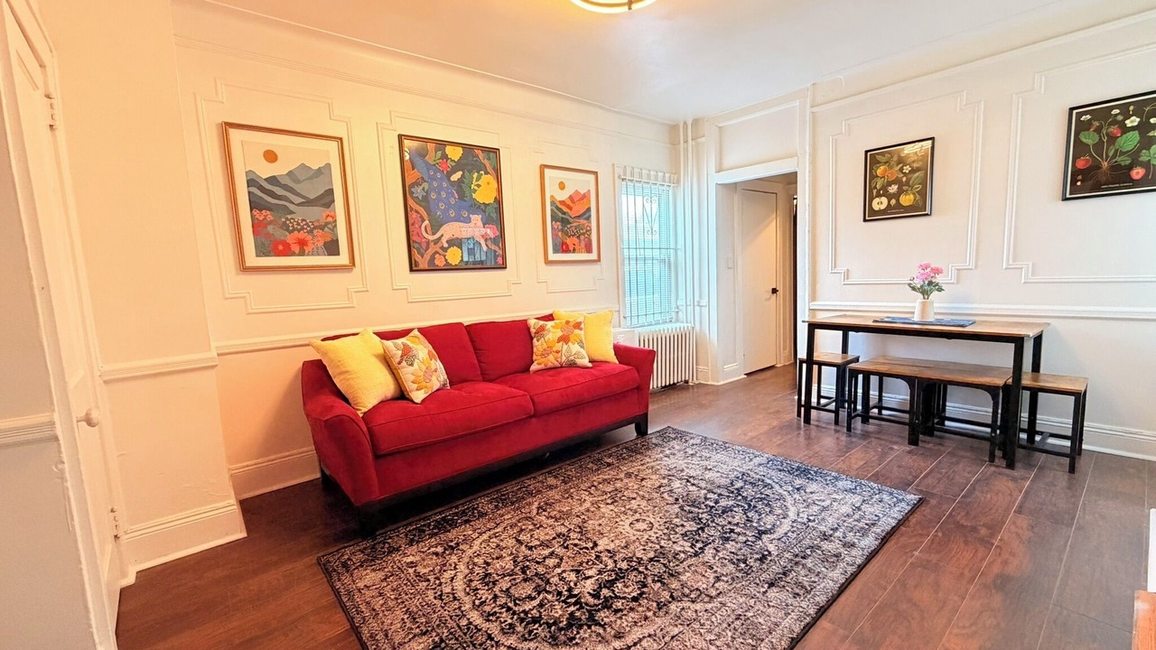Photo of Livingroom in The Waterfront