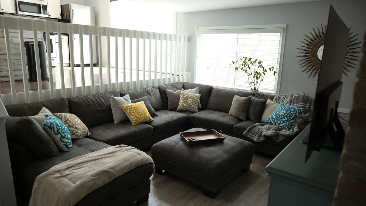 Photo of Livingroom in Foothill Green