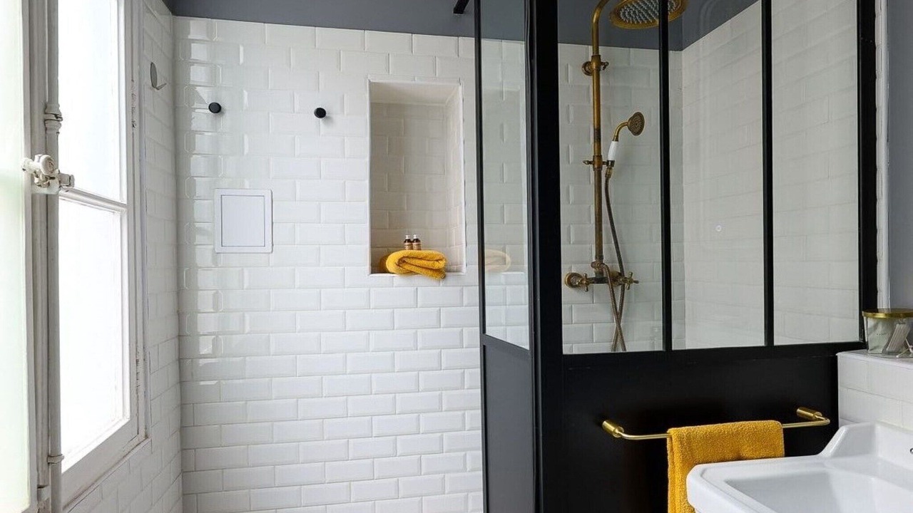 Photo of Bathroom in Gares