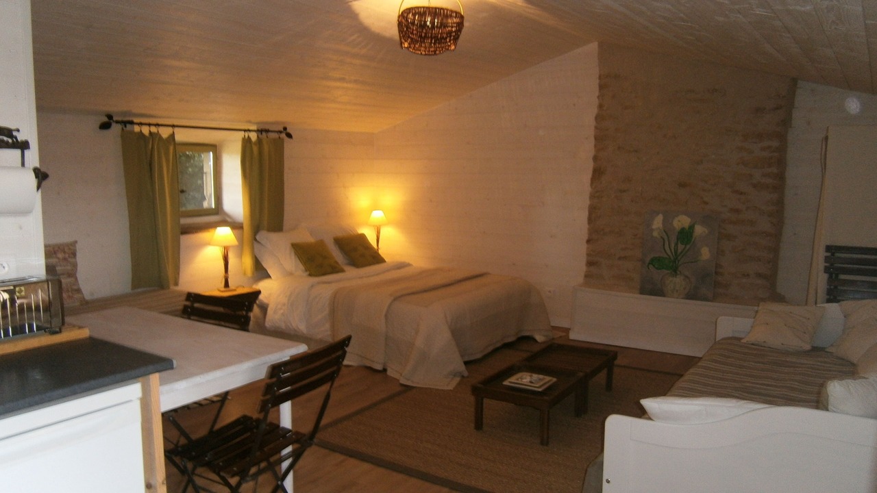 Photo of Bedroom in Champagne-Saint-Hilaire