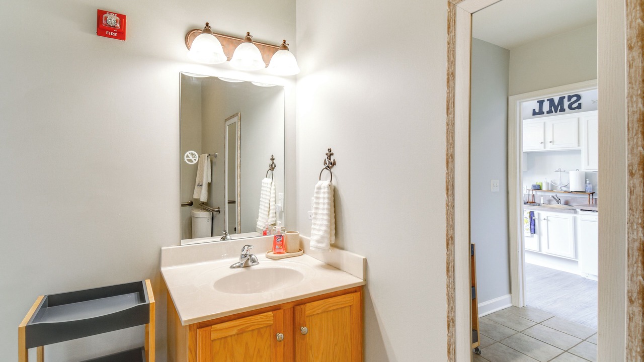Photo of Bathroom in Huddleston