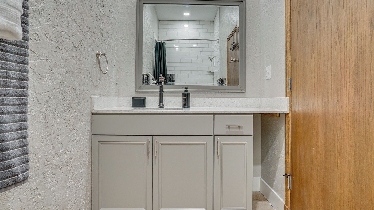 Photo of Bathroom in Burkburnett